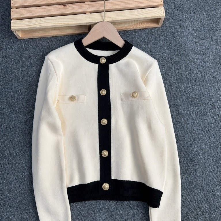ZARA Cardigan (ตัดป้าย) เสื้อไหมพรมสีครีม ผ้ายืด ผ้าดีมาก