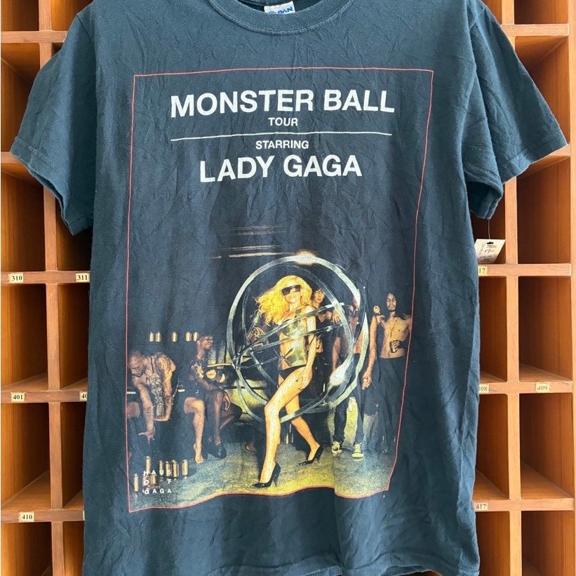 เสื้อนักร้อง Lady Gaga “Monster ball”