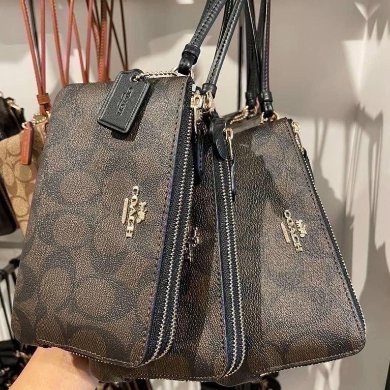 คล้องมือcoach2ซิปS มือ2 แท้