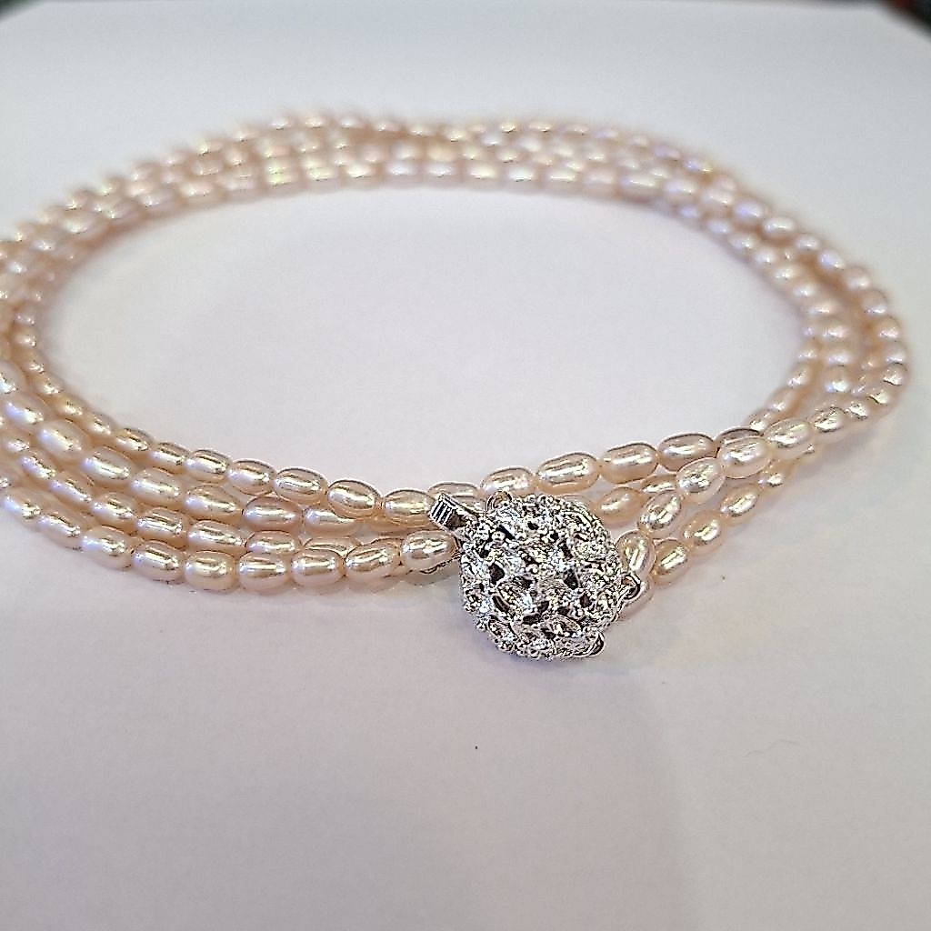 TH145090
✨ Akoya Pearl Necklace – Made in Japan 🇯🇵


สร้อยคอไข่มุกน้ำจืด ไข่มุกบิวะ (Biwa Pearl)

