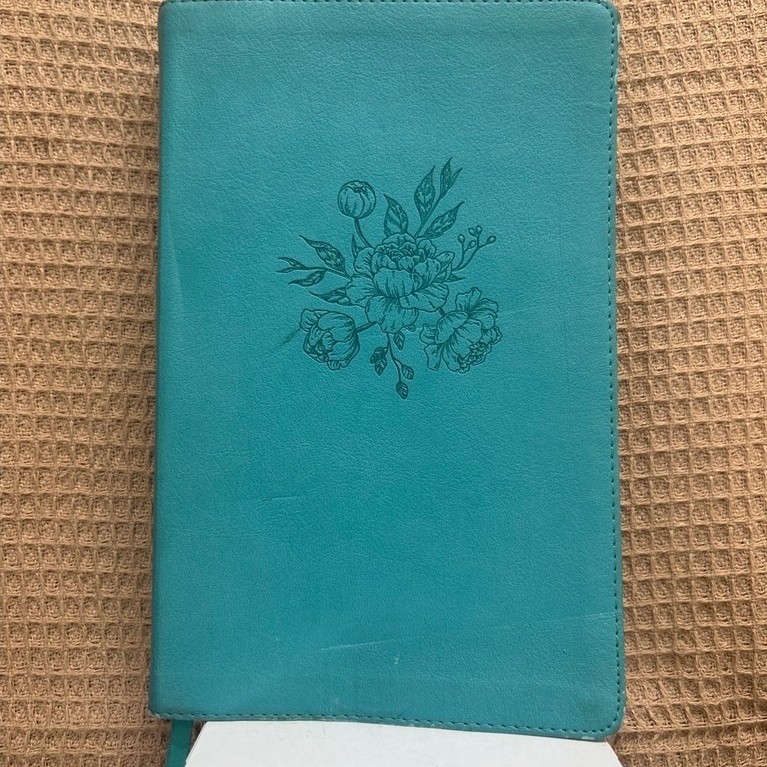 NIV The Busy Mom's Bible มือสอง