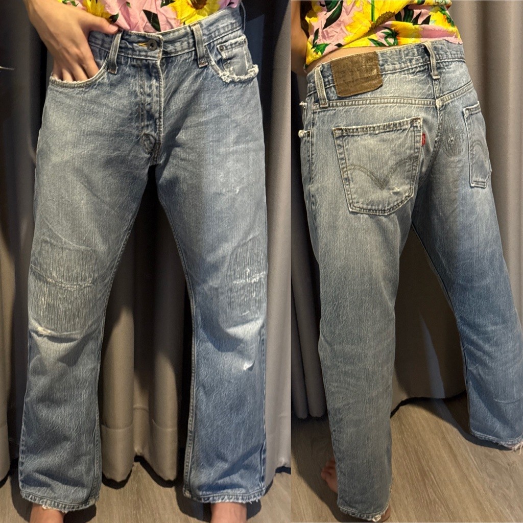 กางเกงยีนส์ Levi's รุ่น 514 Slim Straight ฟอกสีอ่อนที่มีดีเทลรอยปะบริเวณหัวเข่า แท้💯🥊