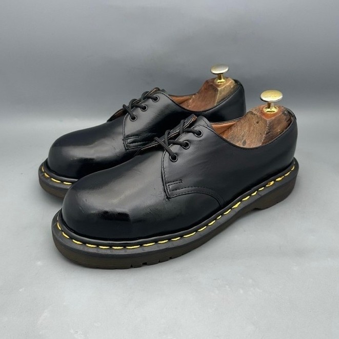 Dr.martens 1925 England ( หัวเหล็ก ) Size38