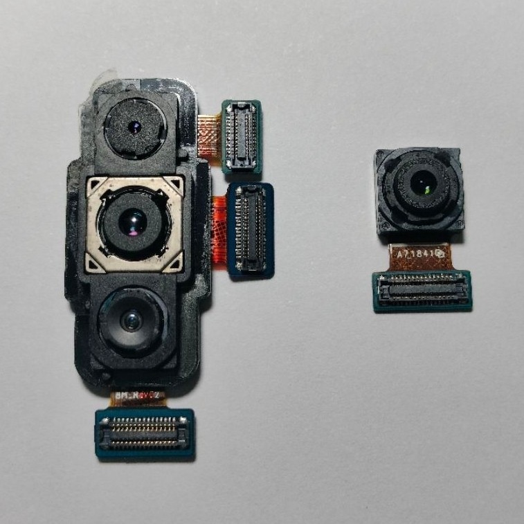 ชุดกล้องหน้ากล้องหลัง Samsung A7 2018 รุ่นSM-A750GN/DS ได้ครบชุดทั้งหมด 2 ชิ้นทุกชิ้นพร้อมใช้งาน