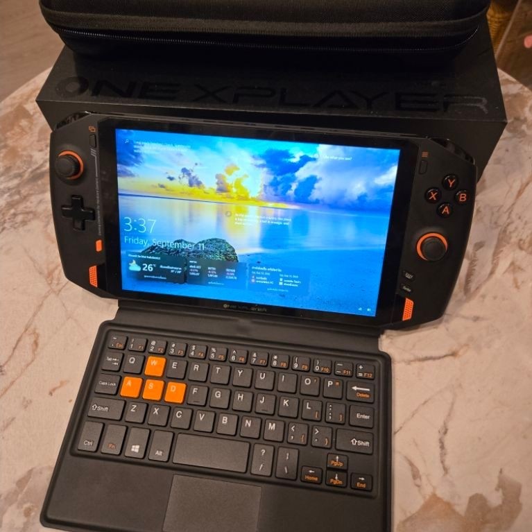 พร้อมส่ง OneXPlayer 1s intel i7 1195g7 Win10 เครื่องเล่นเกมพกพา handheld gaming มือสอง