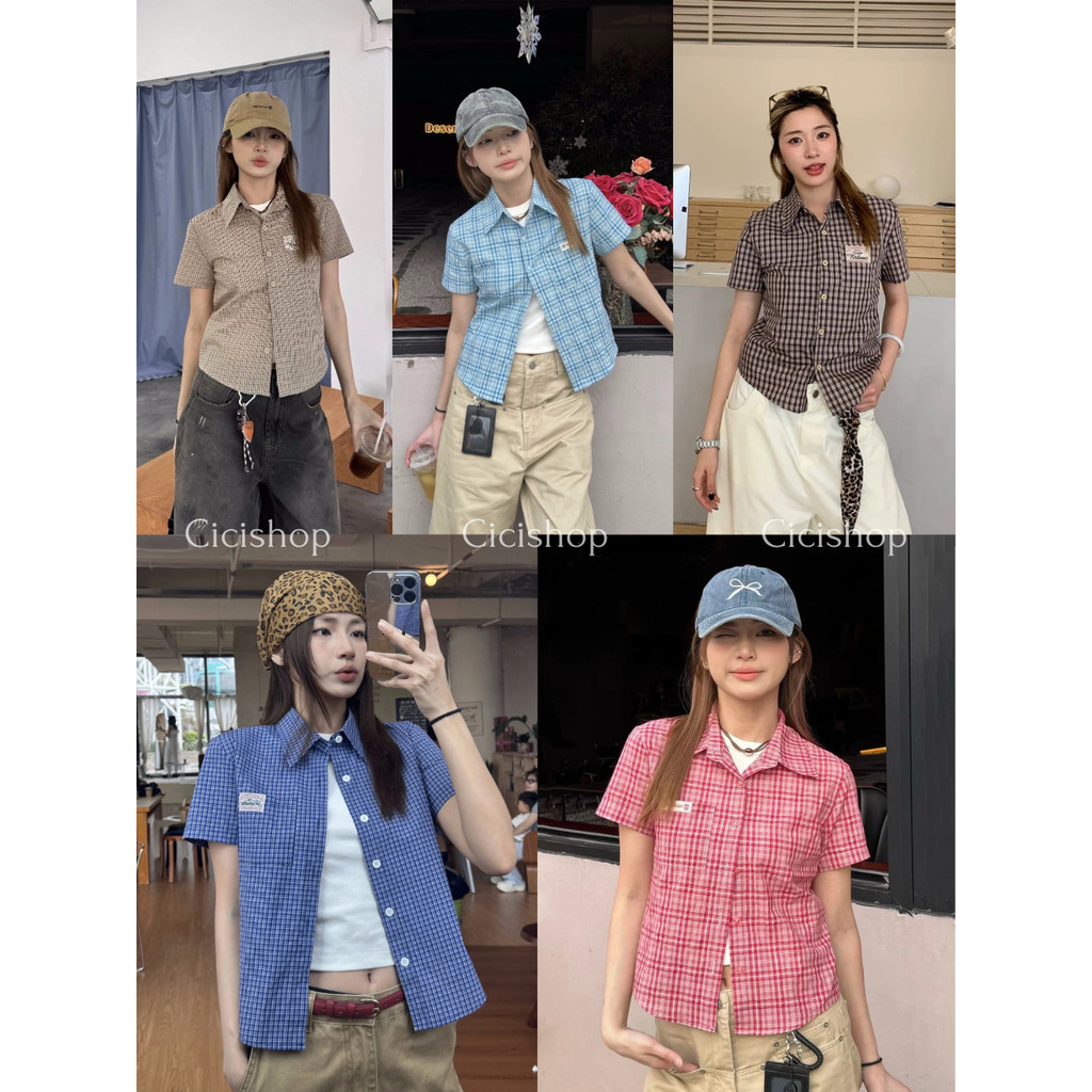 Cicishop(3398)เสื้อคอปกแขนสั้นลายสต๊อตดีเทลกระเป๋าใช้งานได้จริงพร้อมปักโลโก้วินเทจ เหมาะสำหรับสาววินเทจแต่งตัวยุค90 สุดๆ