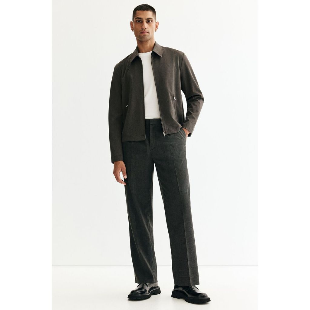 H&M(เอชแอนด์เอ็ม) กางเกงสูททรงสบาย Men Relaxed Fit Suit trousers 1313746_1