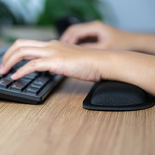 ERGOTREND Yale Keyboard Wrist Pad (ที่รองข้อมือ ใช้ร่วมกับคีย์บอร์ดเพื่อสุขภาพ)