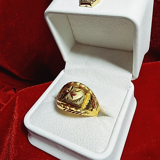 APPLE GOLD SHOP  รหัส RN-28  (ลายพิกุลแปดแฉก ทองเคลือบแก้ว) ทองหนัก 1 บาท