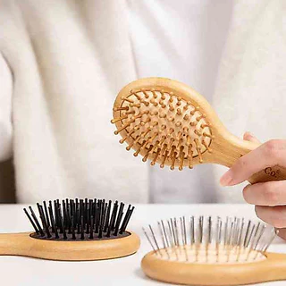 Kaff & Co. Portable Bamboo Hair Brush แปรงหวีไม้ไผ่ (ขนาดพกพา) 14 cm