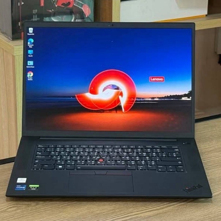 Lenovo Workstation Thinkpad P1 Gen 5 i7-12800H SSD512GB RAM32GB NVIDIA Quadro RTX A1000(4GB GDDR6)จอ