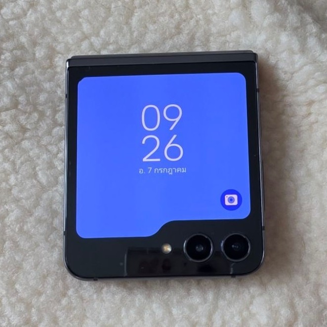 ขาย Samsung Z Flip 5 มือสอง