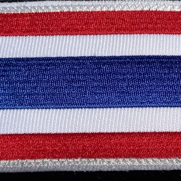 อาร์มธงชาติไทย5*7.5cm.(ติดตีนตุ๊กแก)
