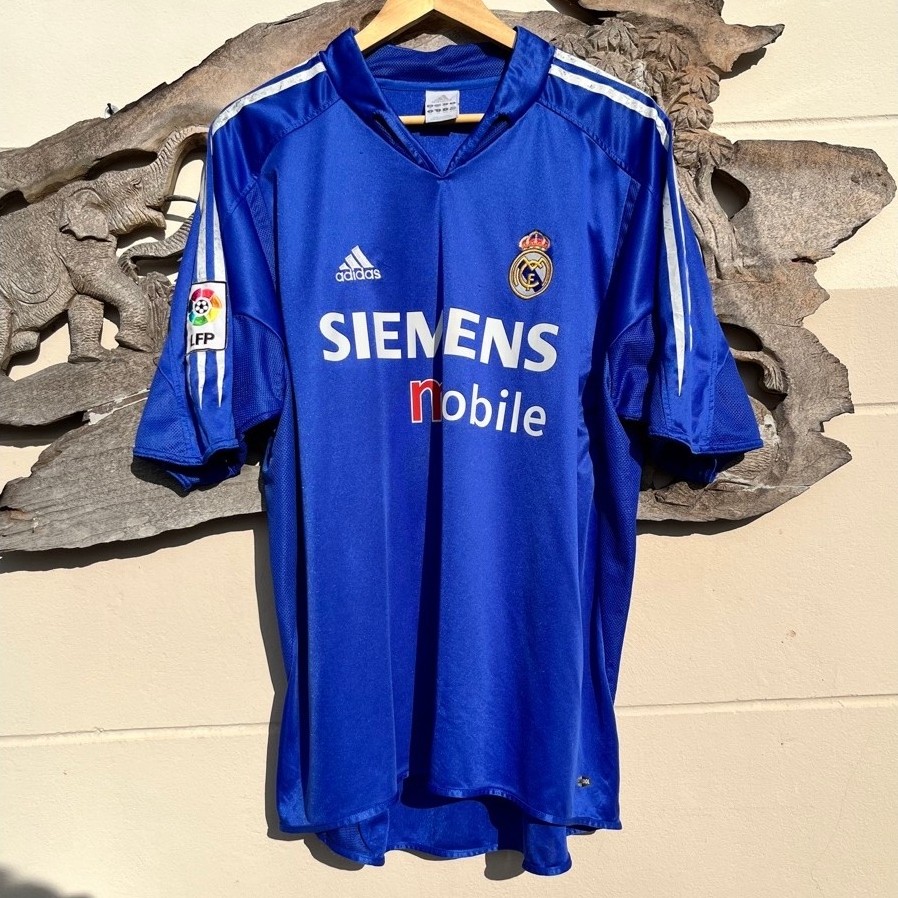 เสื้อฟุตบอลของแท้ Real Madrid 2004/05 Third Kit แท้💯