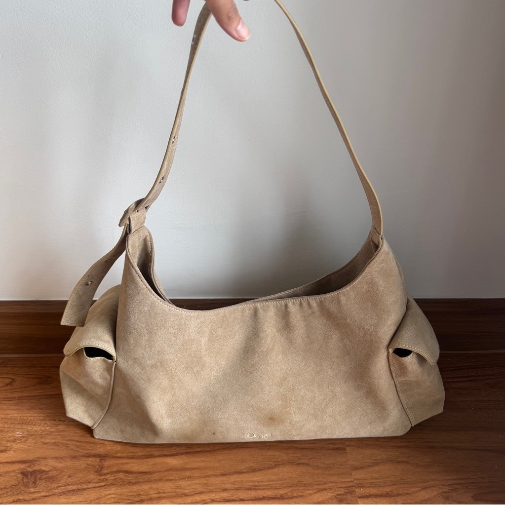 [Pre-loved💫] Deinet suede shoulder bag หนังกลับแท้