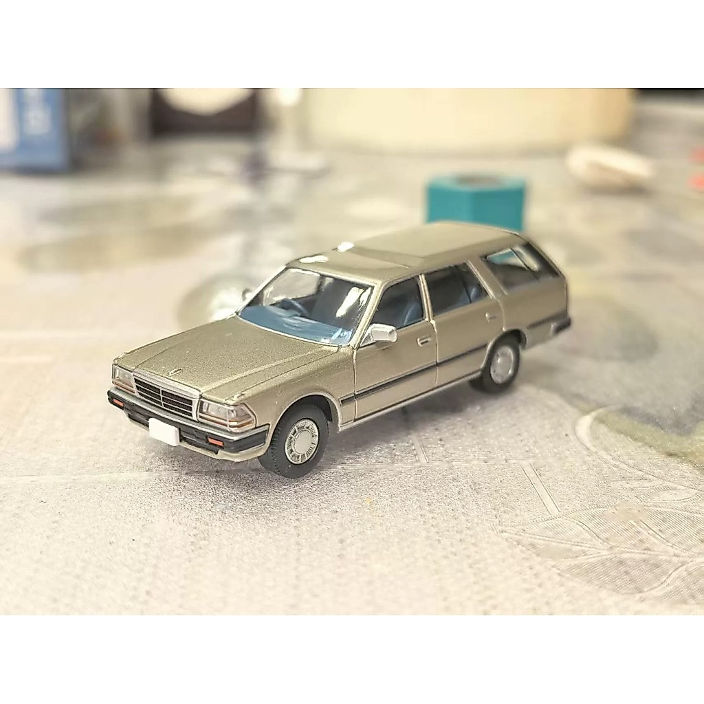 [คลังสินค้าพร้อม] TLV LV-244 Nissan Duke Y30 1/64 รุ่นโลหะผสมดั้งเดิม, งานดี, โดยรวมดี, จัดส่งฟรี to