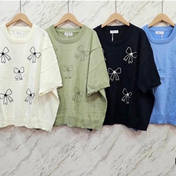 เสื้อไหมพรม over size ทรงคอกลมมินิมอลแต่งลายปักโบว์