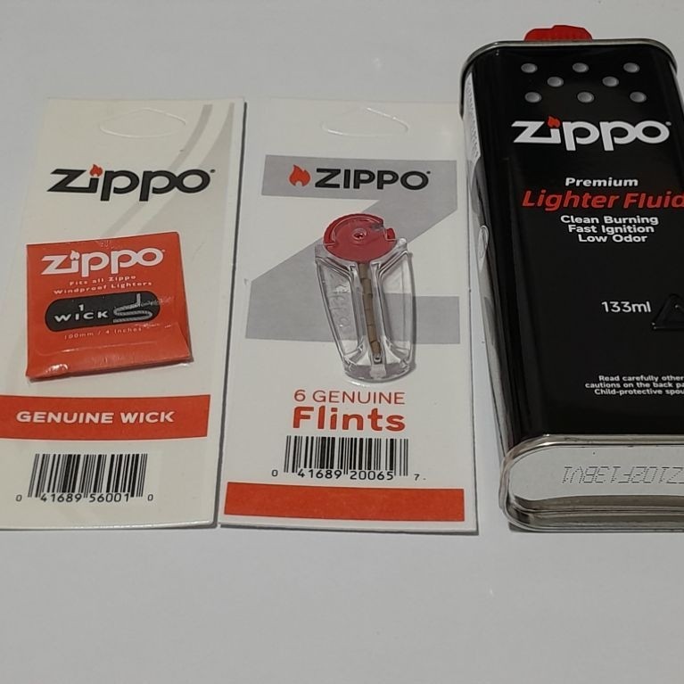 น้ำยาเติม  zippo Lighter ขนาด125ml+ ถ่านzippoขนาด6ก้อน+ไส้เชือก Zippo แท้ ของใหม่ รับประกันของแท้