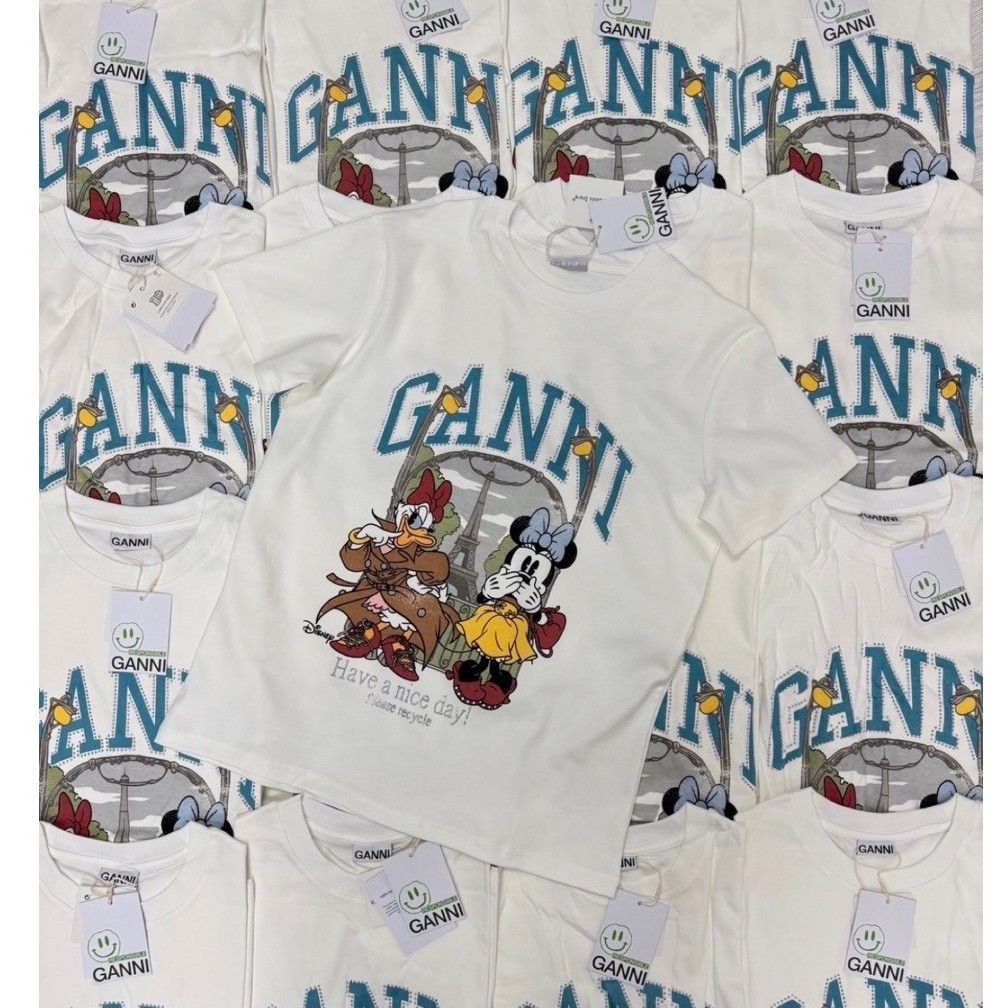 Ganni T-shirt " เสื้อยืดคอกลมแขนสั้น งานชนช็อปไปเลยค้า ลายใหม่ น่ารัก เนื้อผ้าดี ลายสกรีนงานปักเพชร
