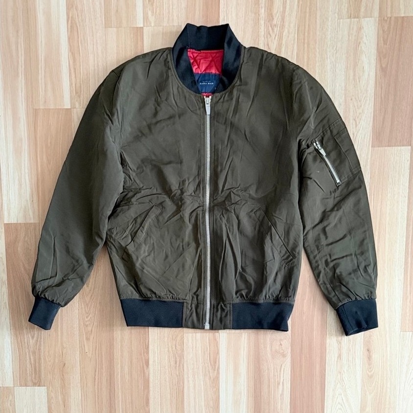zara man bomber jacket เขียวขี้ม้า