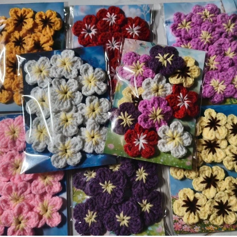 ดอกไม้ไหมพรม สำหรับตกแต่ง 1 ชุด 10 ดอก🌸