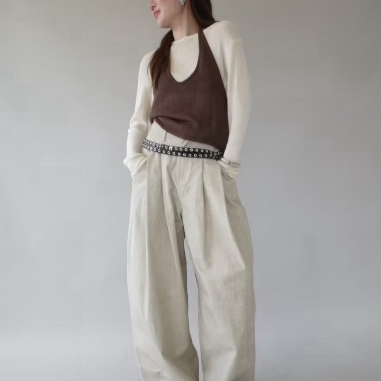 ส่งต่อ Akkara Studio รวมกางเกง (สอบถามเพิ่มเติมได้ค่ะ)