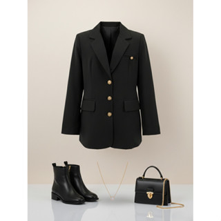 เสื้อสูทผู้หญิงโทนดำ ดีไซน์เรียบหรูใส่งานทางการ