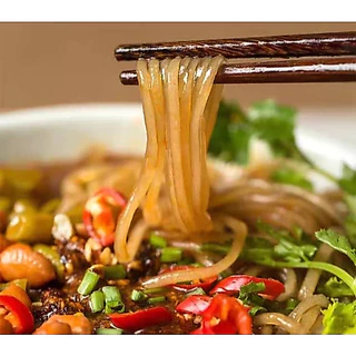 เส้นเล็กหม่าล่า เส้นมันเทศ ขนาด200g เส้นเหนียวหนุ่ม อร่อย ทานคู่กับชาบูหมาล่า สุกี้ ยำเส้นหม่าล่า หรือนำไปผัดกินก็อร่อย