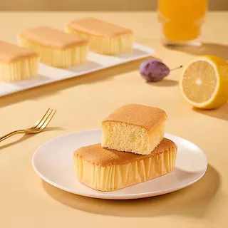 เค้กไข่มินิ รสนมและชีส มีหลากหลายขนาดและรสชาติให้เลือก Cake