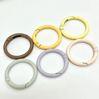 ห่วง กลม สปริงล็อค ขนาด33mm หนา4mm มี 3 โทนสี สีสด พาสเทล โทนวินเทจ ทำเครื่องประดับ DIY อุปกรณ์งานฝีมือ พวงกุญแจ ของตกแต