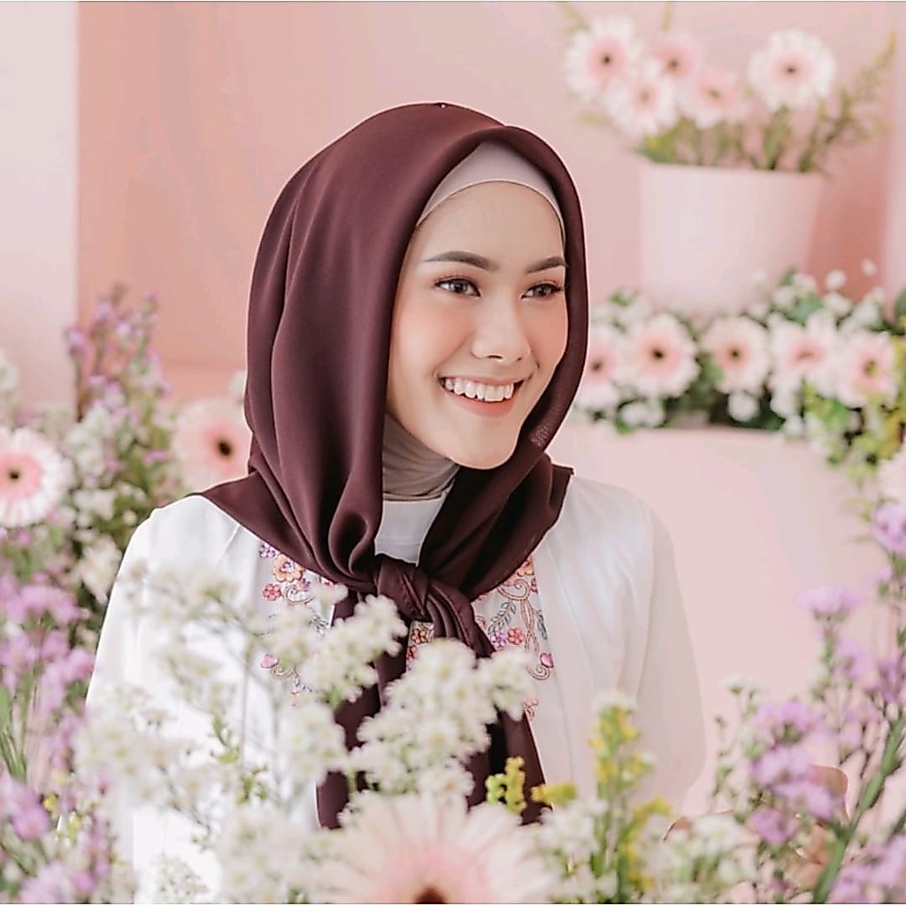 Bella Square Polly Cotton Square Hijab / Color Series 2 / Plain Square / ถัก Ciput