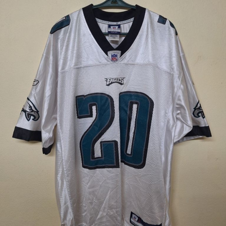 ทีม Philadelphia Eagles หมายเลข 20 อก 48 ยาว 34