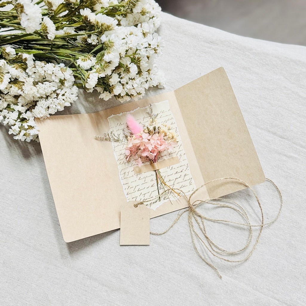 𝓁𝒾𝓁𝒾 การ์ดช่อดอกไม้แห้ง Dry Flower Bouquet Card
