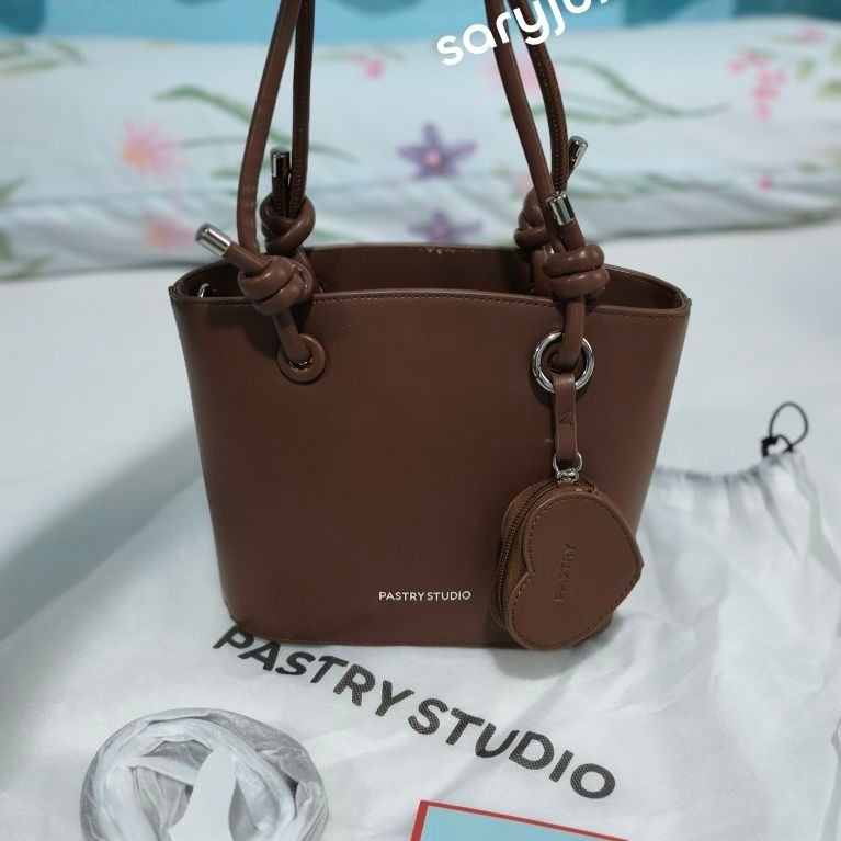 กระเป๋า PASTRY STUDIO
