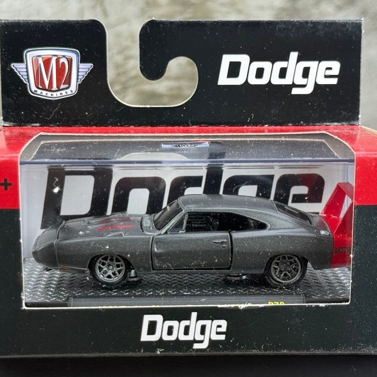 ▫️Dodge Charger Daytona HENI Scale 1:64 ยี่ห้อ M2