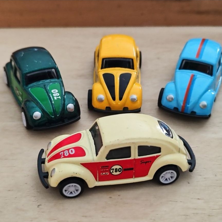 รถของเล่น รถคันเล็ก รถจิ๋ว มีลาน Diecast รถ เครื่องบิน รถถัง