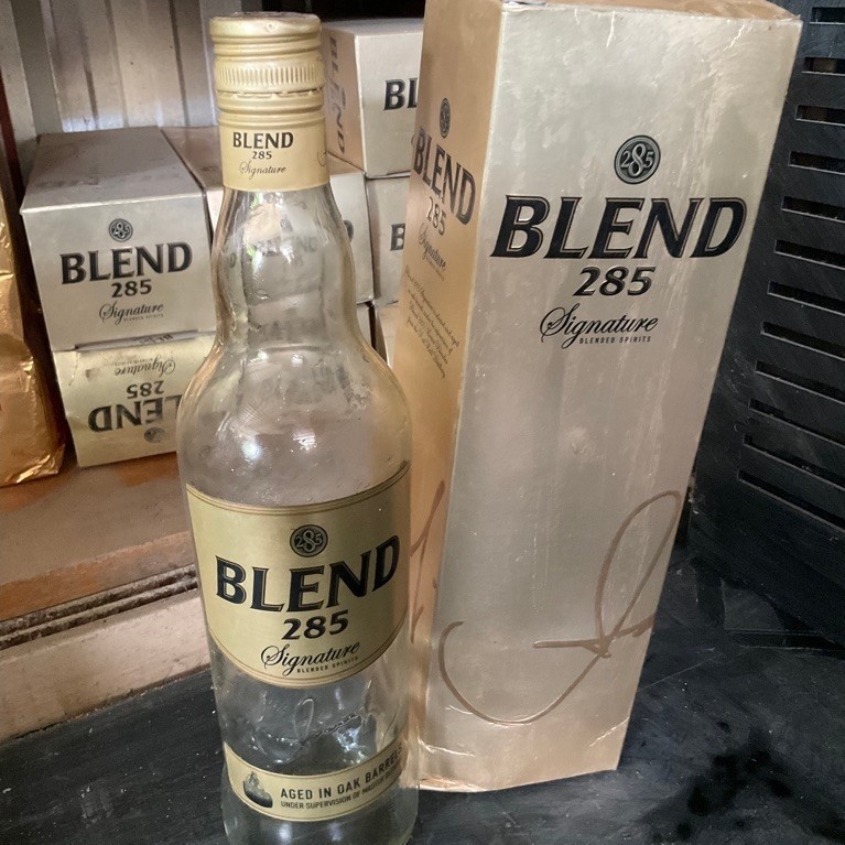 ขวดเหล้าเปล่า BLEND 285 ขนาด 700 ml