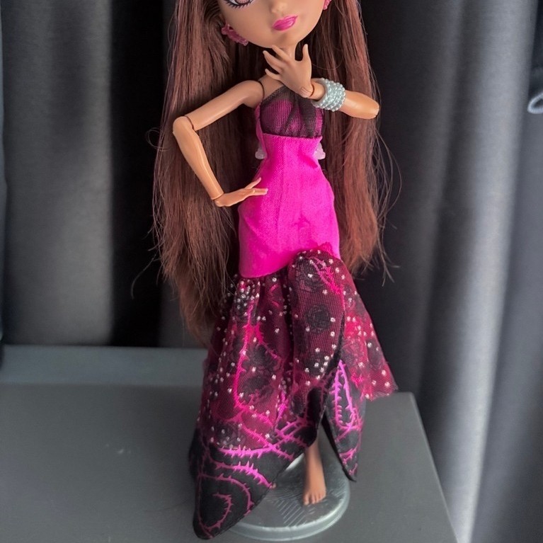 Ever After High ไบรอา รุ่น Legacy Day Beauty