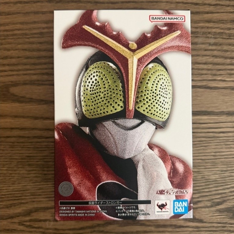 Bandai S.H.Figuarts Shinkocchou Seihou iMasked Rider Stronger lot Jp