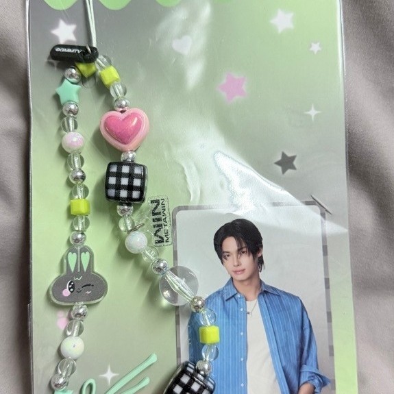 METAA PHONE CHARM สายห้อยโทรศัพท์คล้องข้อมือ