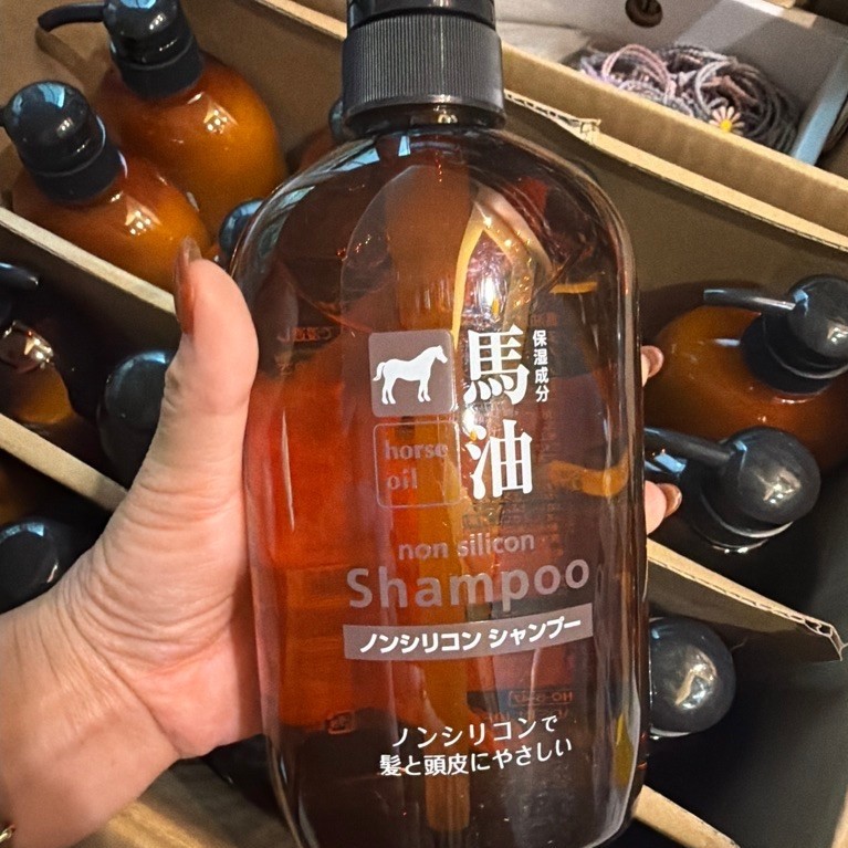 แชมพูchampoo Kumano 600ml สูตรน้ำมันม้า บำรุงผมล้ำลึก