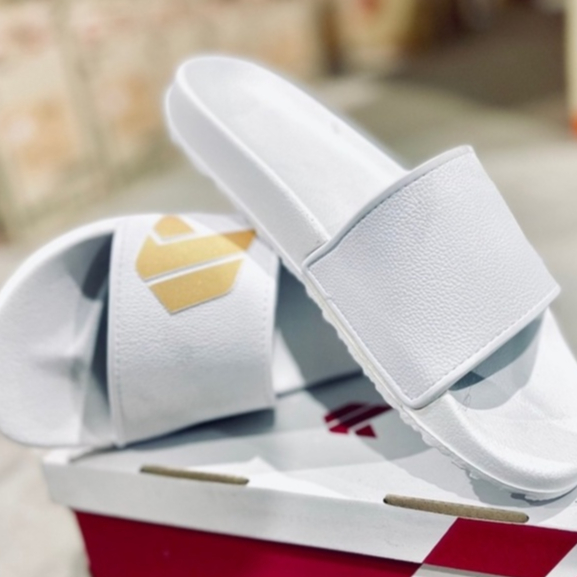 Clearance70% Dance Gold Series Ah65 37-43 #1] รองเท้าแตะแบบสวม Unisex EVA Sandals Kito กีโต้ แท้