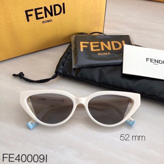 Fendi Way Cat-Eye Sunglagsses-White Grey