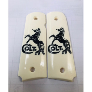 ด้ามเรซิ่น สีขาว ยิงลาย3D Colt1911