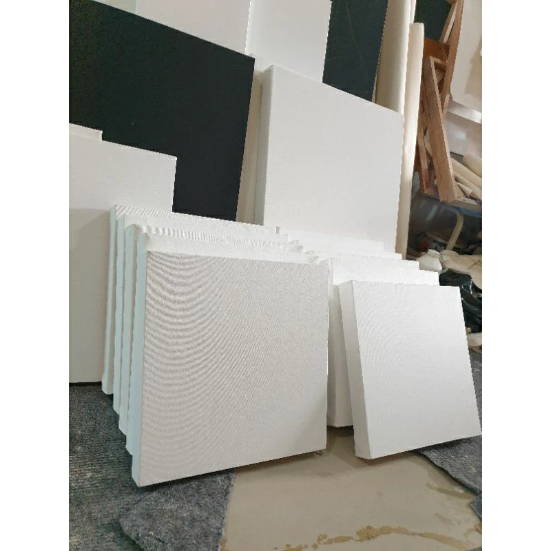 เฟรมผ้าใบแคนวาส ขนาด 50 * 60 เซนติเมตร ขาว-ดำ ใช้ ผ้าแคนวาส 380 แกรมเคลือบgesso แล้ว4 ชั้น ลงสีได้ทันทีไม่ต้องรองพื้นซ้ำ