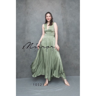 ZiLViA S. MaXiDReSS•• เดรสทรงสวยใส่แล้วดูหุ่นดี๊ดี แพทเทรินช่วงบนคอวีลึกใส่แล้วไม่ตันเข้ารูปช่วงเอว