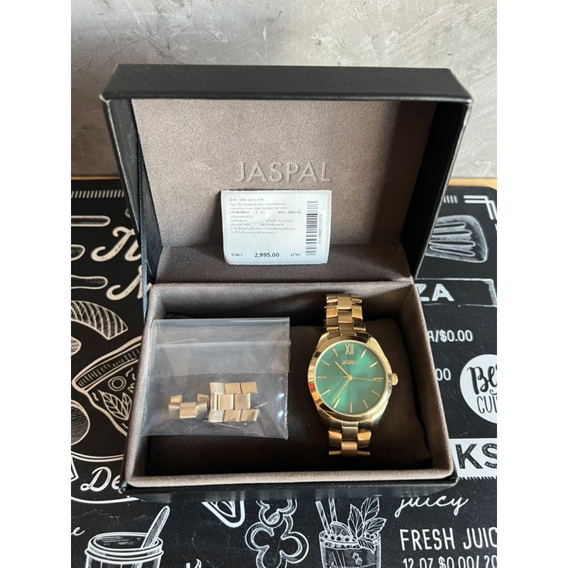 นาฬิกา Jaspal ผู้หญิงสีทองหน้าปัดเขียวขนาด35mm (ตั้งโชว์อย่างเดียว)