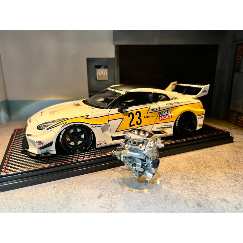 IG2959 1:18 LB-Silhouette WORKS GT Nissan 35GT-RR White/Yellow With VR38 DETT Engine