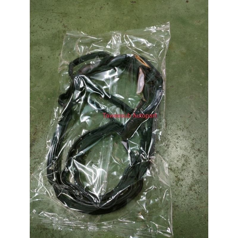 ปะเก็นฝาวาล์ว NISSAN 350Z E33 VQ35DE V6 ราคาต่อ1คู่ 13270-8J112/8J102 CV02128 OSHIKAWA