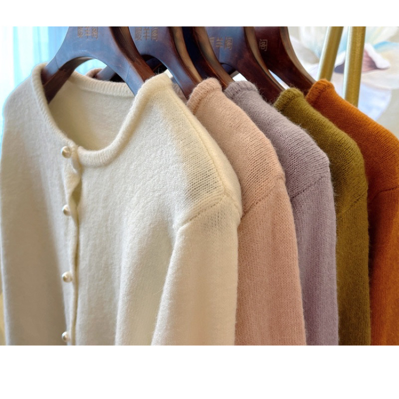 CHERISH (พร้อมส่ง) A22 เสื้อคลุม แขนยาว ไหมพรม คอกลม กระดุมหน้า ไข่มุก ผ้าหนานุ่ม คุณภาพ